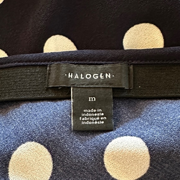 Curated Three Piece Feminine Shirt and Tops Bundle - Picture 5 of 7